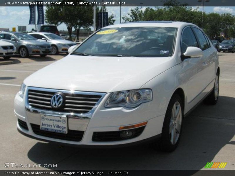 Candy White / Cornsilk Beige 2009 Volkswagen Passat Komfort Sedan