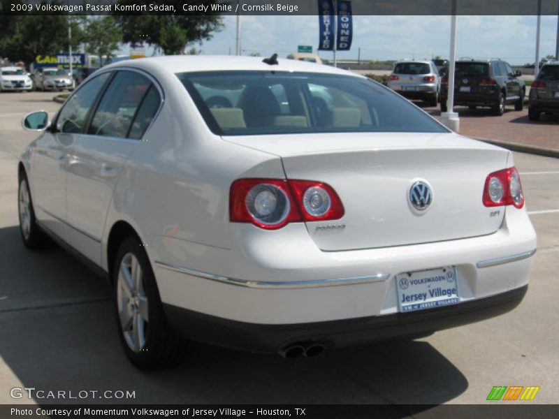 Candy White / Cornsilk Beige 2009 Volkswagen Passat Komfort Sedan