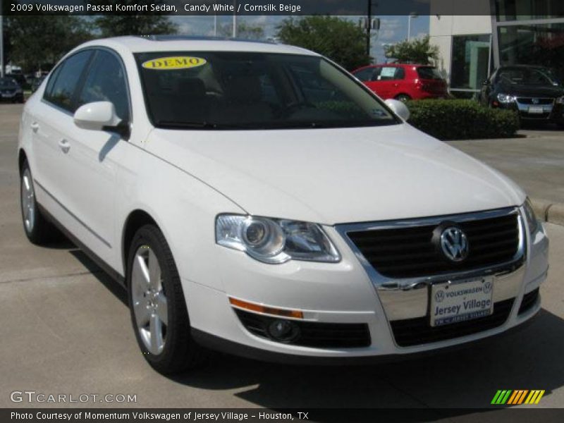 Candy White / Cornsilk Beige 2009 Volkswagen Passat Komfort Sedan