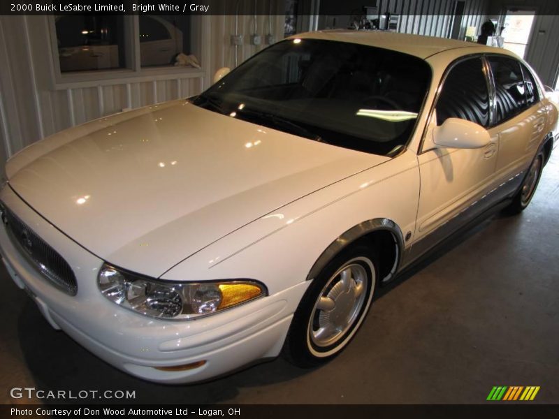 Bright White / Gray 2000 Buick LeSabre Limited