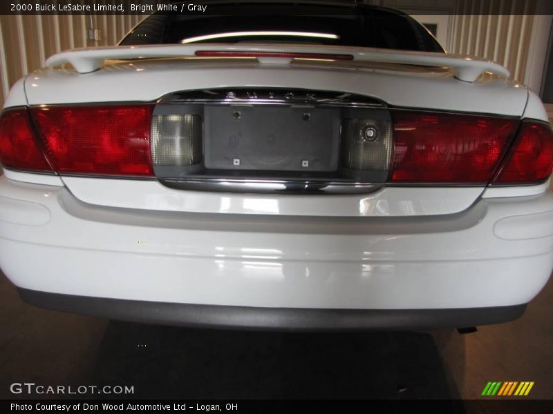 Bright White / Gray 2000 Buick LeSabre Limited