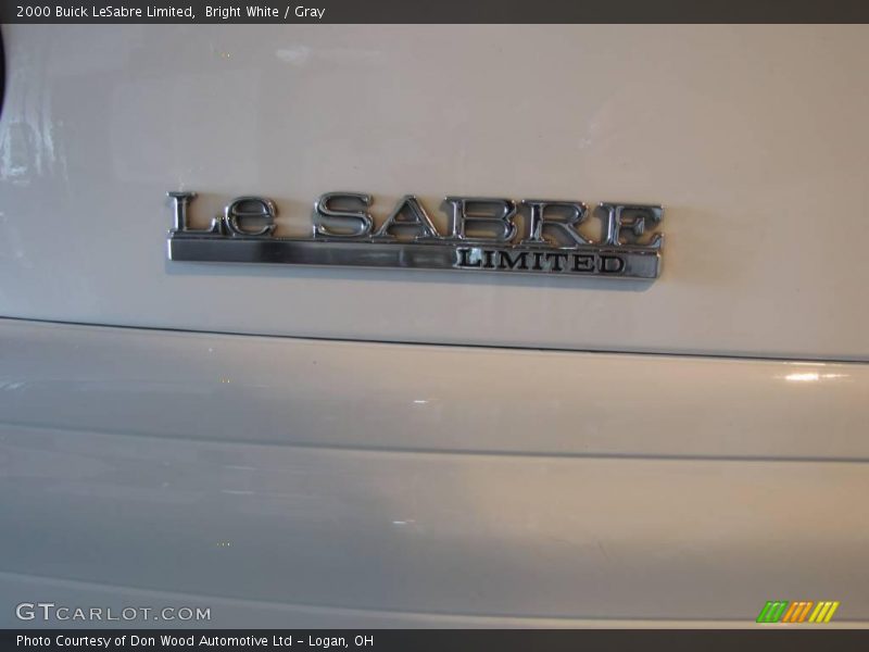 Bright White / Gray 2000 Buick LeSabre Limited
