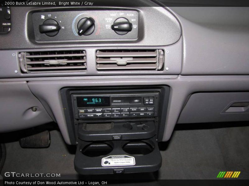 Bright White / Gray 2000 Buick LeSabre Limited