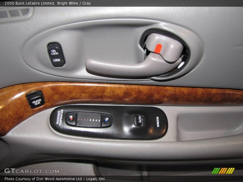 Bright White / Gray 2000 Buick LeSabre Limited