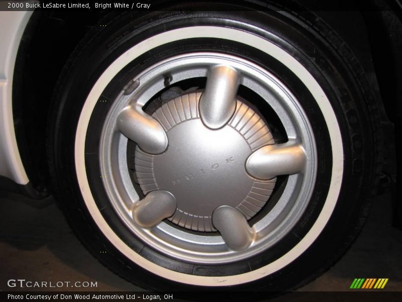 Bright White / Gray 2000 Buick LeSabre Limited