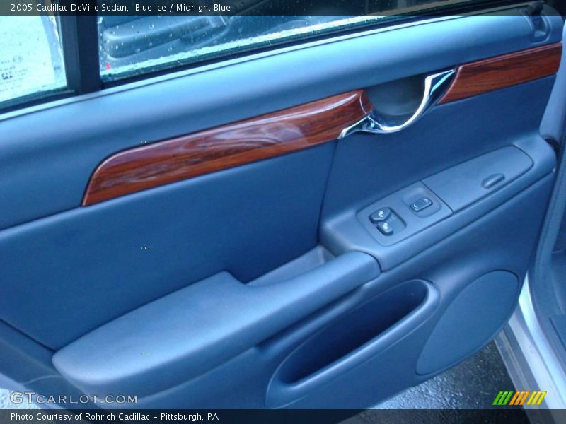 Blue Ice / Midnight Blue 2005 Cadillac DeVille Sedan