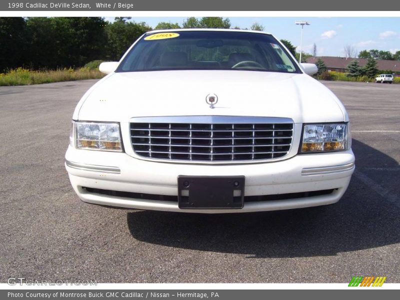 White / Beige 1998 Cadillac DeVille Sedan