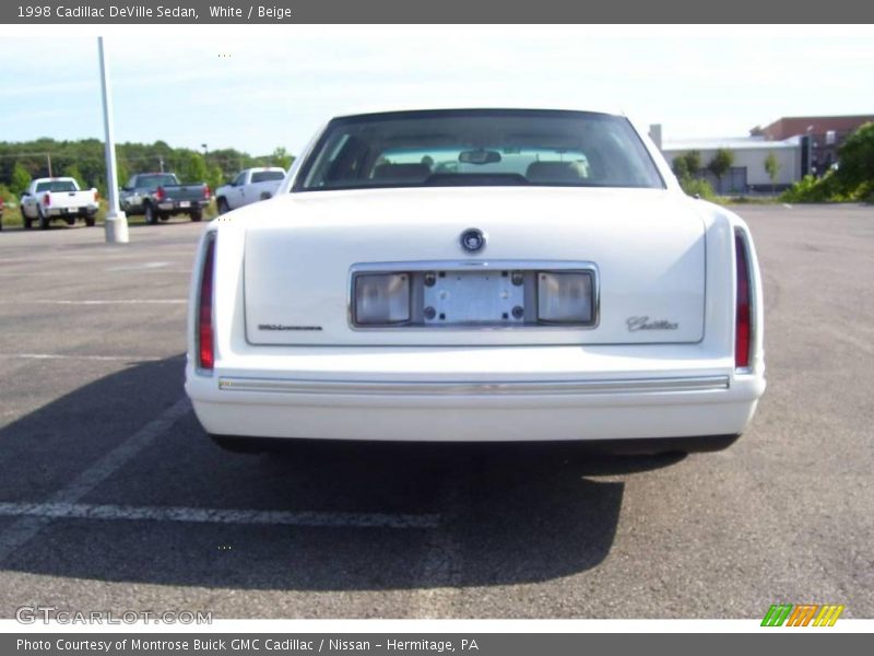 White / Beige 1998 Cadillac DeVille Sedan