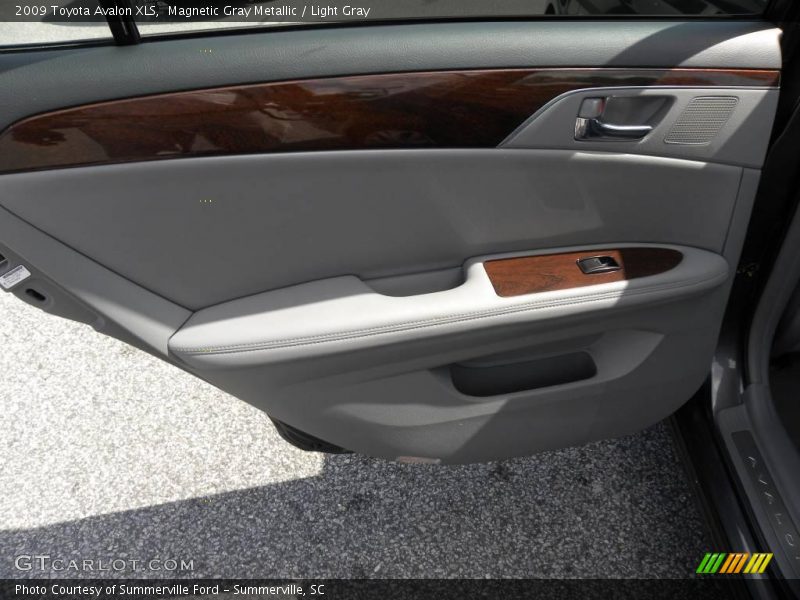 Magnetic Gray Metallic / Light Gray 2009 Toyota Avalon XLS