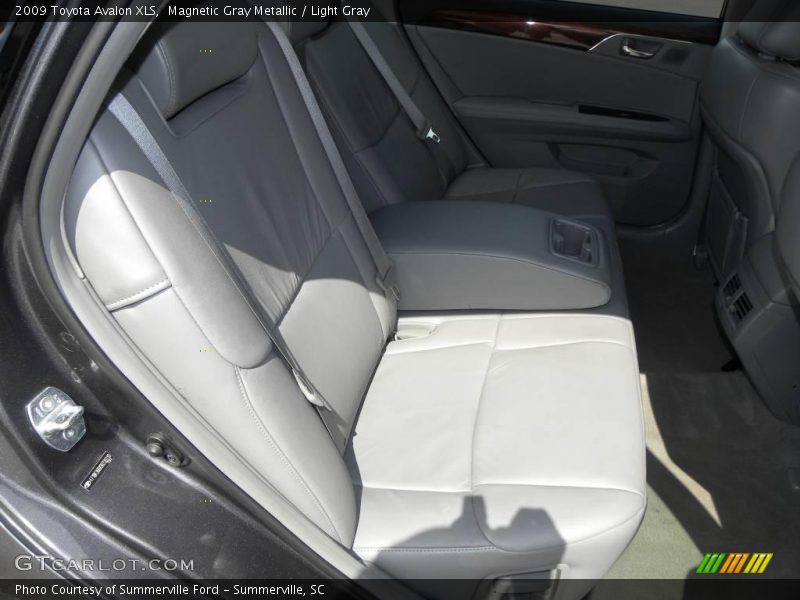 Magnetic Gray Metallic / Light Gray 2009 Toyota Avalon XLS