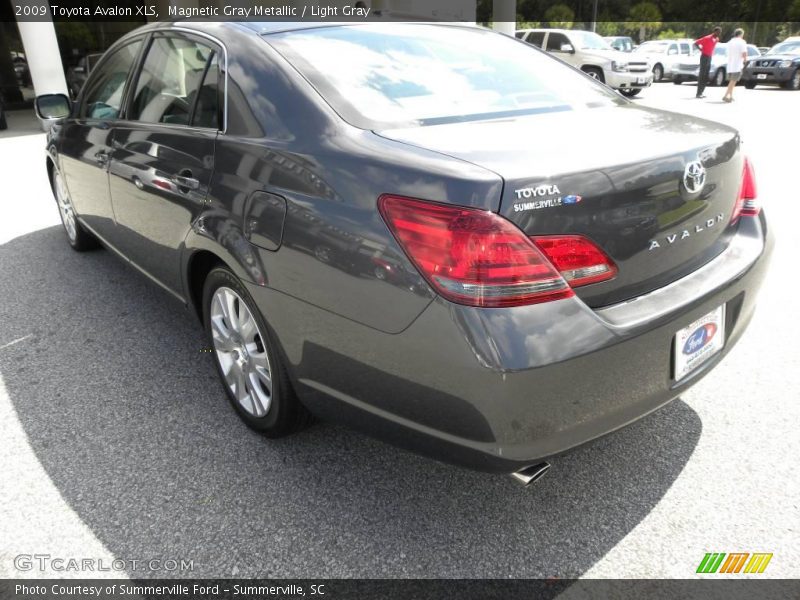 Magnetic Gray Metallic / Light Gray 2009 Toyota Avalon XLS