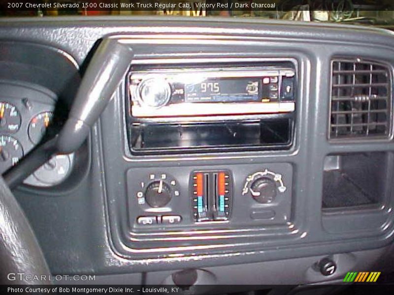 Victory Red / Dark Charcoal 2007 Chevrolet Silverado 1500 Classic Work Truck Regular Cab