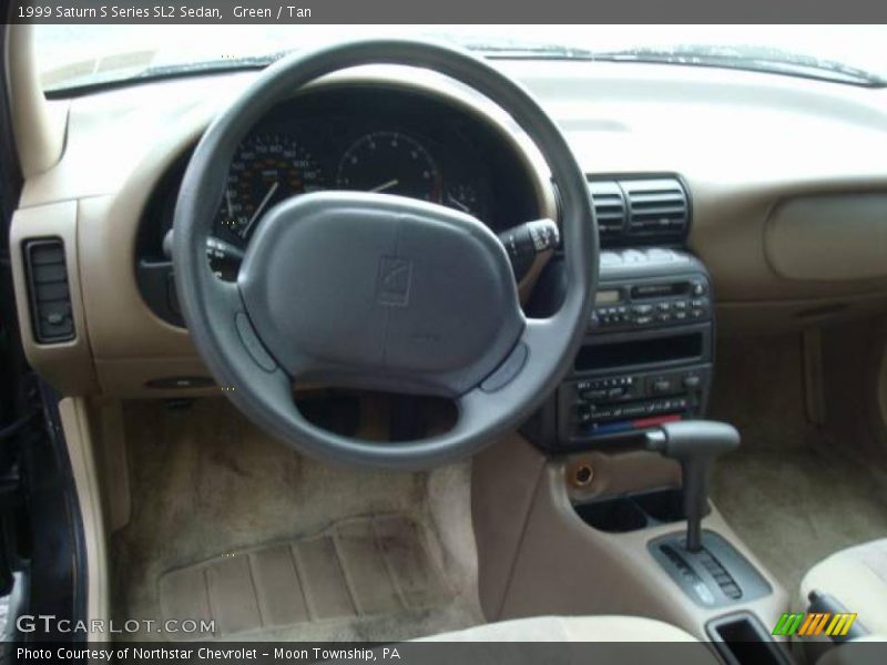 Green / Tan 1999 Saturn S Series SL2 Sedan