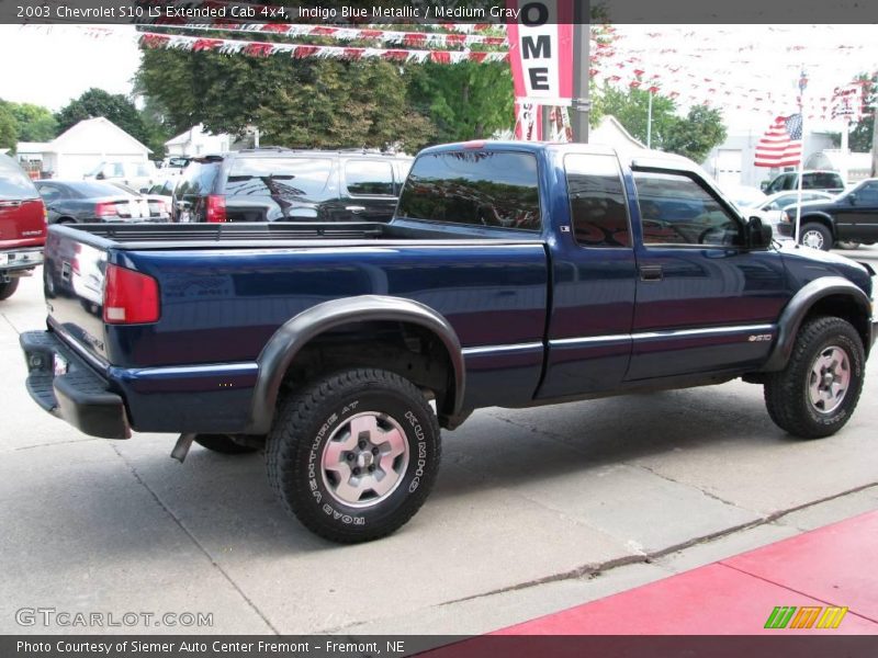Indigo Blue Metallic / Medium Gray 2003 Chevrolet S10 LS Extended Cab 4x4