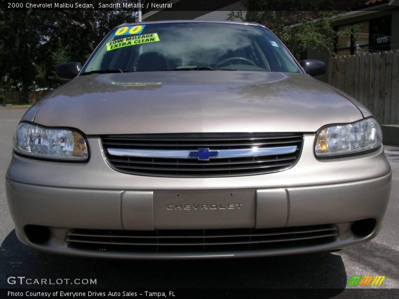 Sandrift Metallic / Neutral 2000 Chevrolet Malibu Sedan