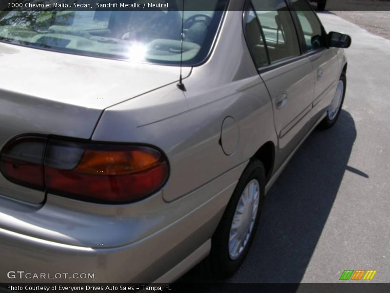 Sandrift Metallic / Neutral 2000 Chevrolet Malibu Sedan