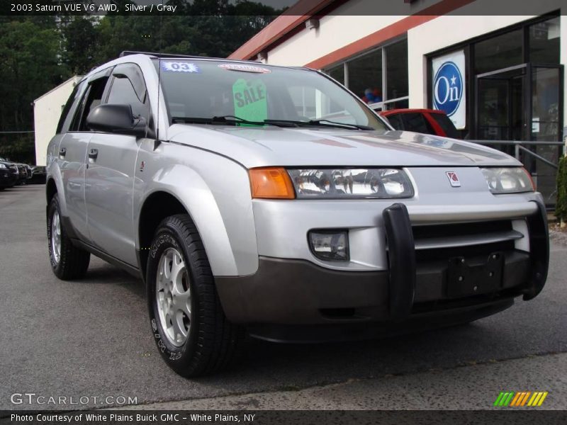 Silver / Gray 2003 Saturn VUE V6 AWD