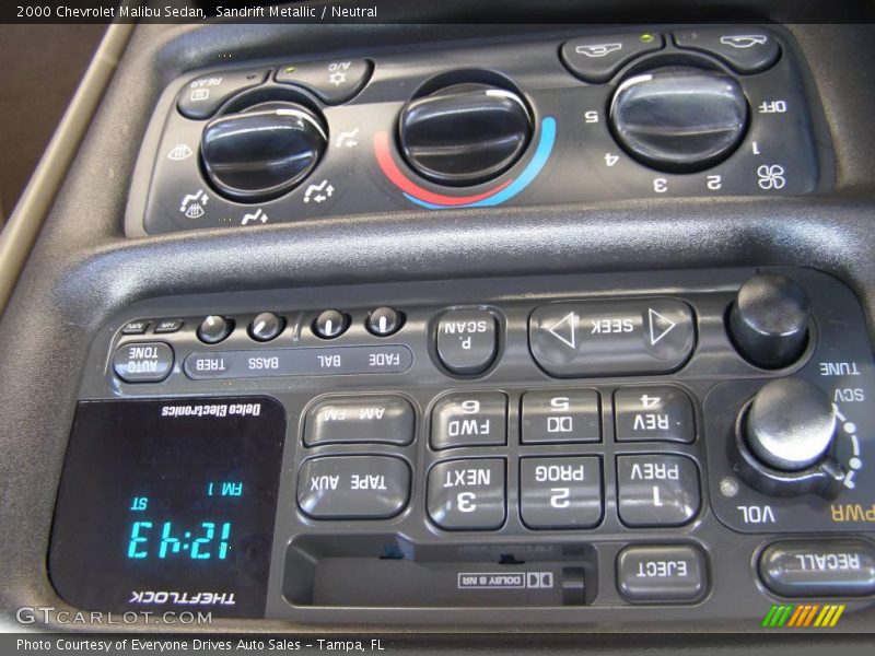 Sandrift Metallic / Neutral 2000 Chevrolet Malibu Sedan