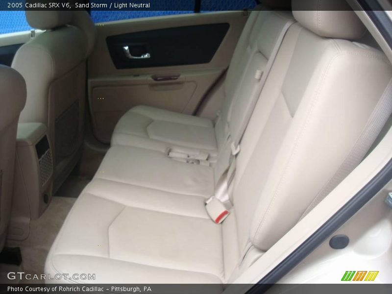 Sand Storm / Light Neutral 2005 Cadillac SRX V6