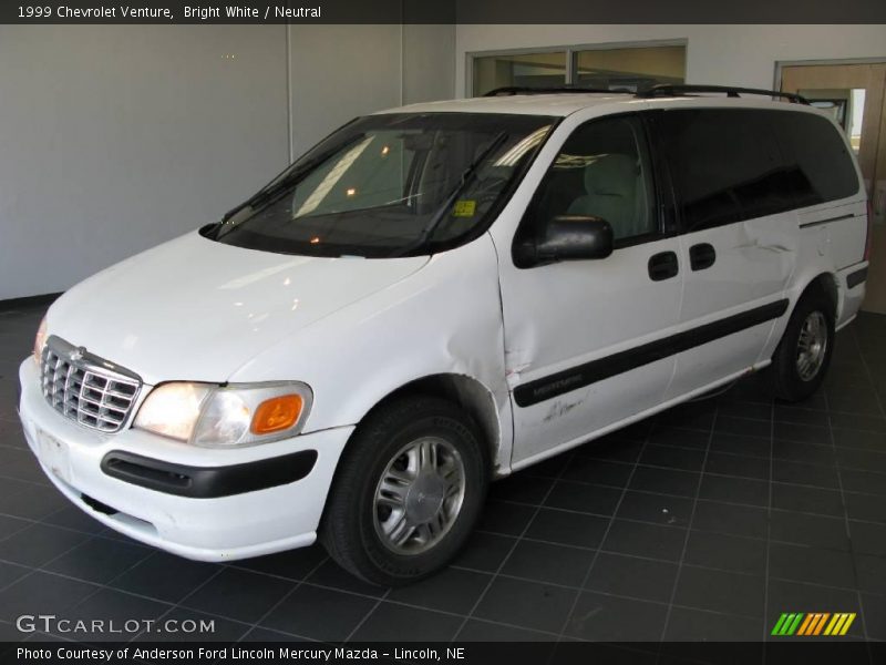 Bright White / Neutral 1999 Chevrolet Venture