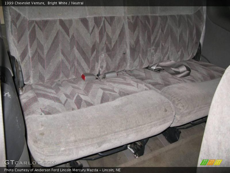 Bright White / Neutral 1999 Chevrolet Venture