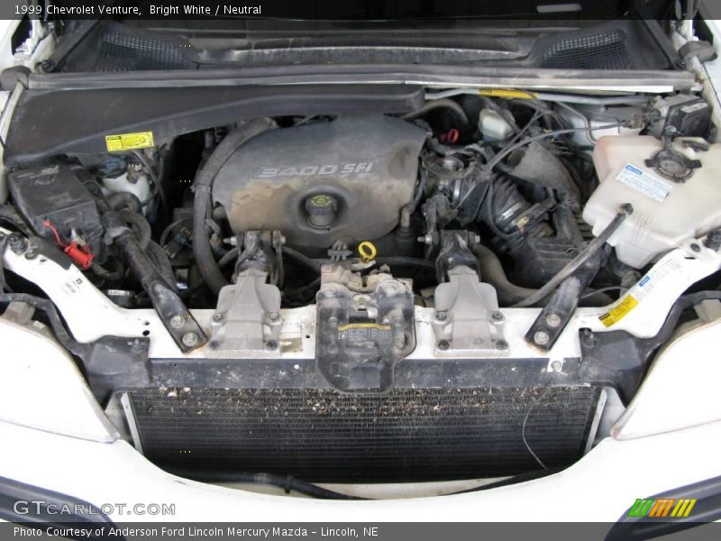 Bright White / Neutral 1999 Chevrolet Venture