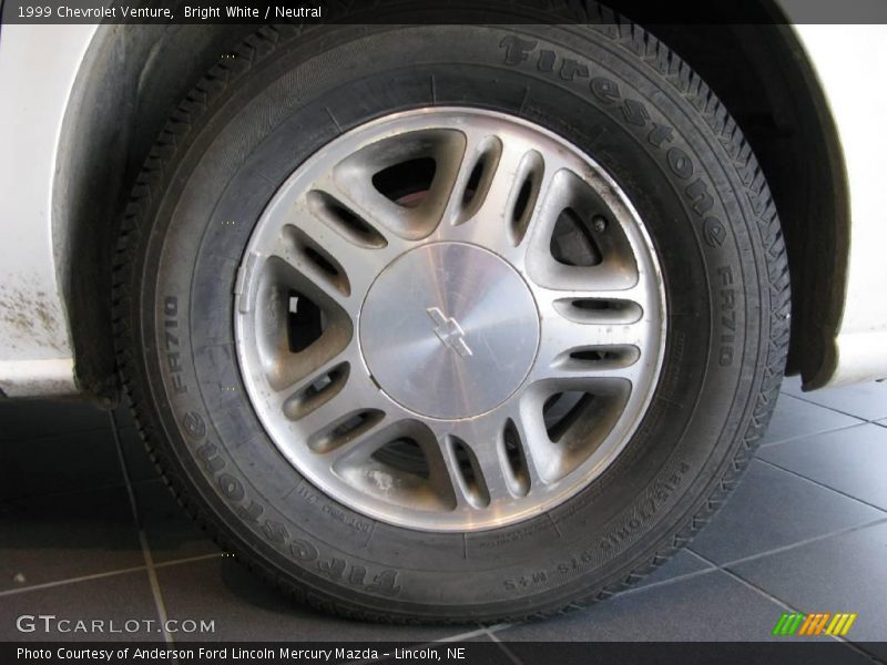 Bright White / Neutral 1999 Chevrolet Venture