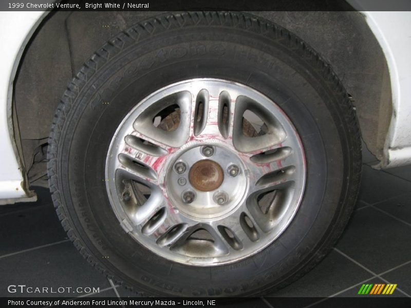 Bright White / Neutral 1999 Chevrolet Venture