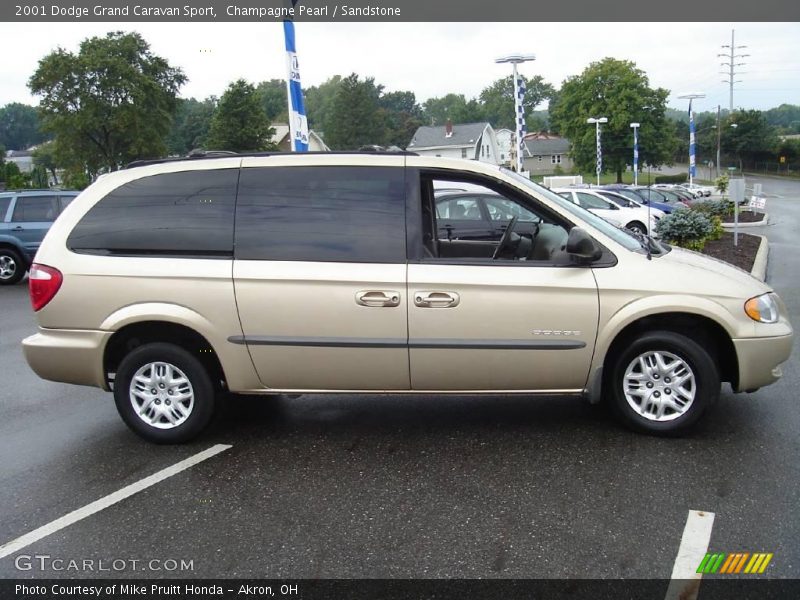 Champagne Pearl / Sandstone 2001 Dodge Grand Caravan Sport