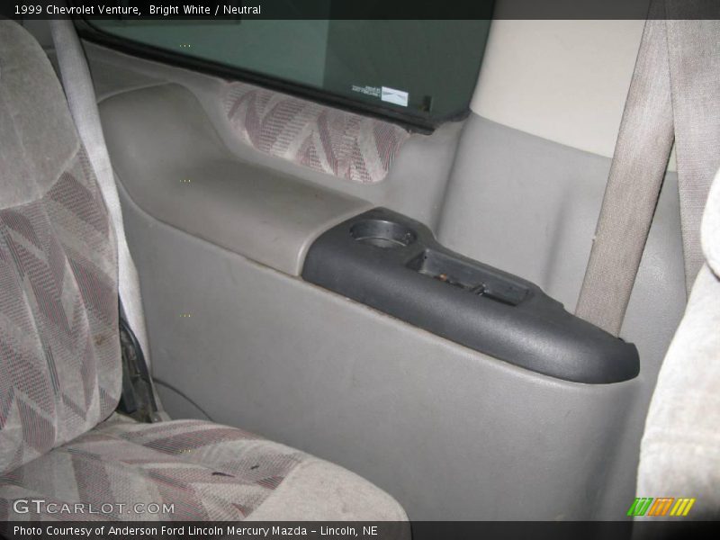 Bright White / Neutral 1999 Chevrolet Venture