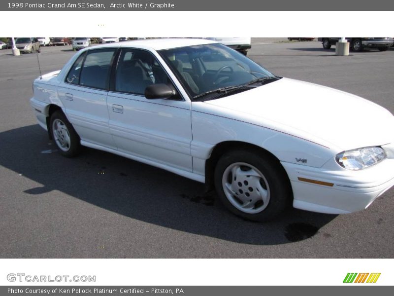 Arctic White / Graphite 1998 Pontiac Grand Am SE Sedan