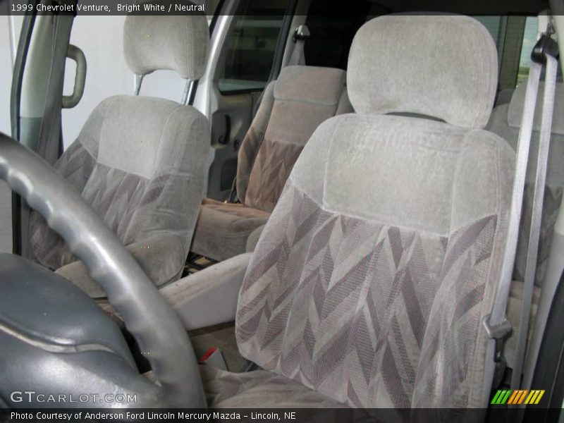Bright White / Neutral 1999 Chevrolet Venture