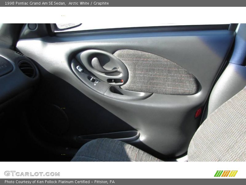 Arctic White / Graphite 1998 Pontiac Grand Am SE Sedan