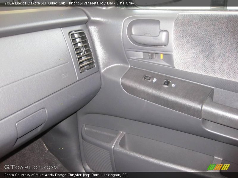 Bright Silver Metallic / Dark Slate Gray 2004 Dodge Dakota SLT Quad Cab