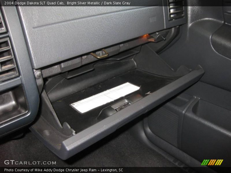 Bright Silver Metallic / Dark Slate Gray 2004 Dodge Dakota SLT Quad Cab