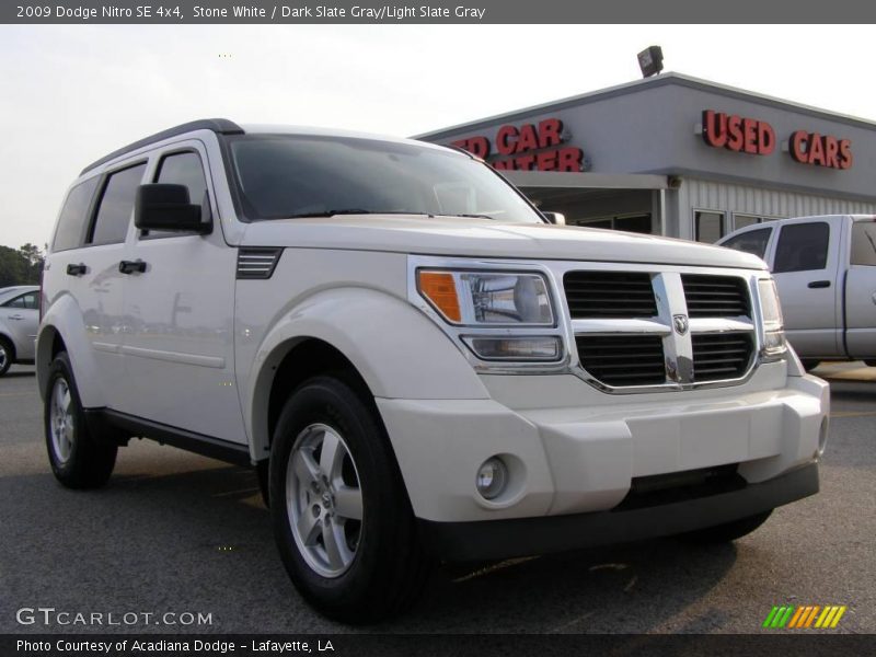 Stone White / Dark Slate Gray/Light Slate Gray 2009 Dodge Nitro SE 4x4