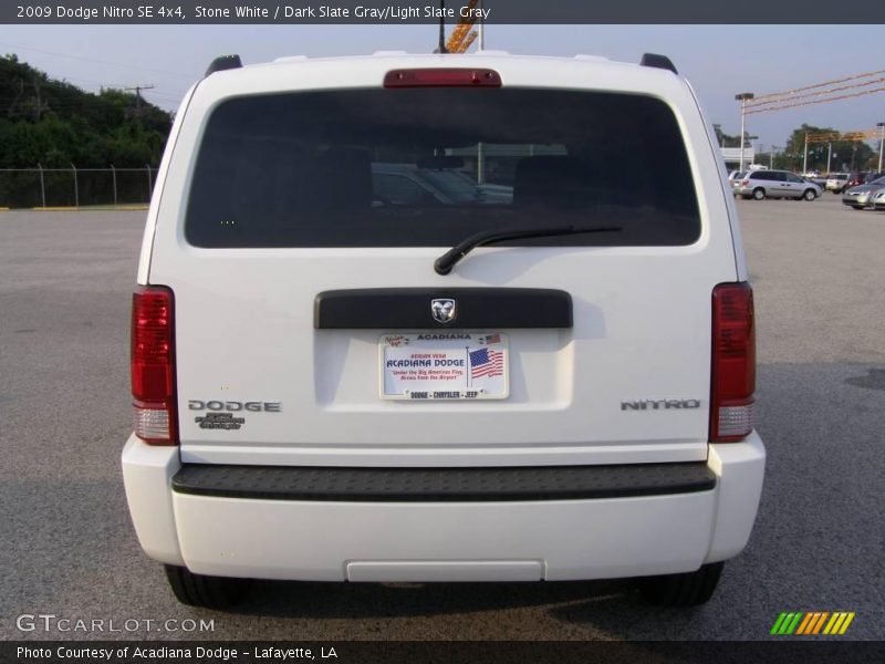 Stone White / Dark Slate Gray/Light Slate Gray 2009 Dodge Nitro SE 4x4