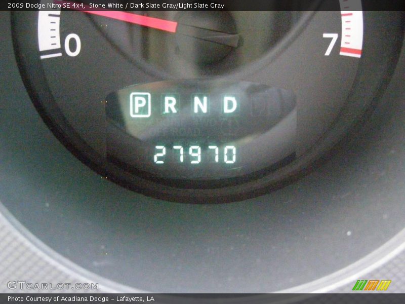 Stone White / Dark Slate Gray/Light Slate Gray 2009 Dodge Nitro SE 4x4