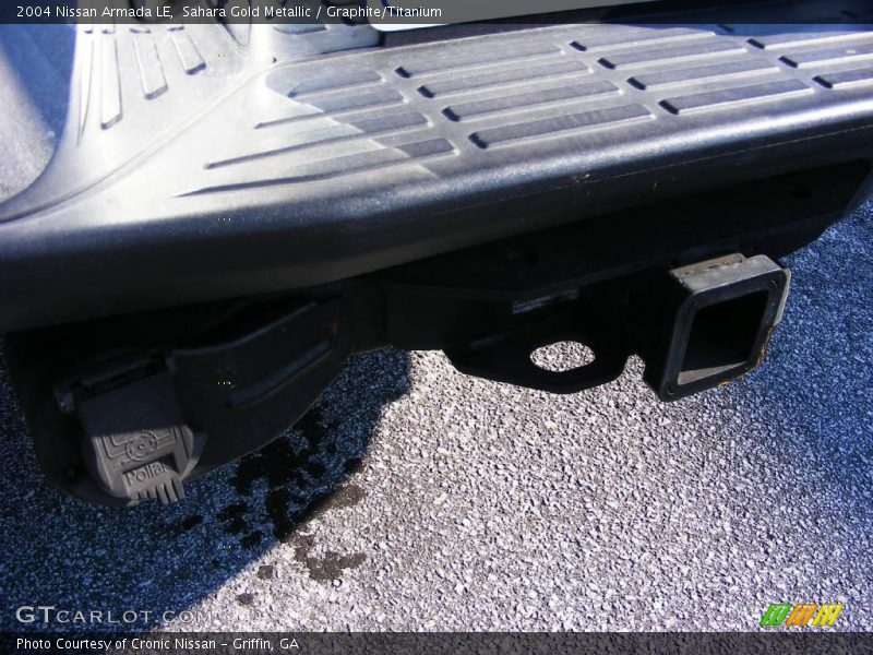 Sahara Gold Metallic / Graphite/Titanium 2004 Nissan Armada LE