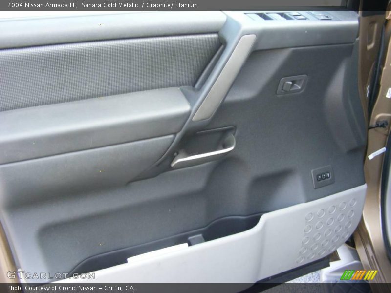 Sahara Gold Metallic / Graphite/Titanium 2004 Nissan Armada LE