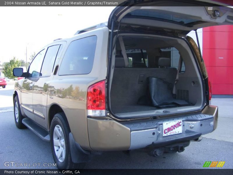 Sahara Gold Metallic / Graphite/Titanium 2004 Nissan Armada LE