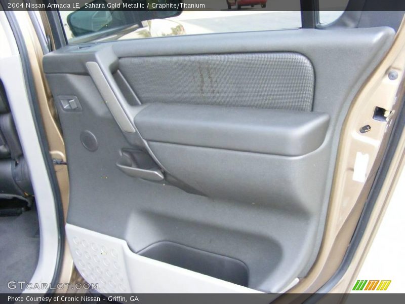 Sahara Gold Metallic / Graphite/Titanium 2004 Nissan Armada LE