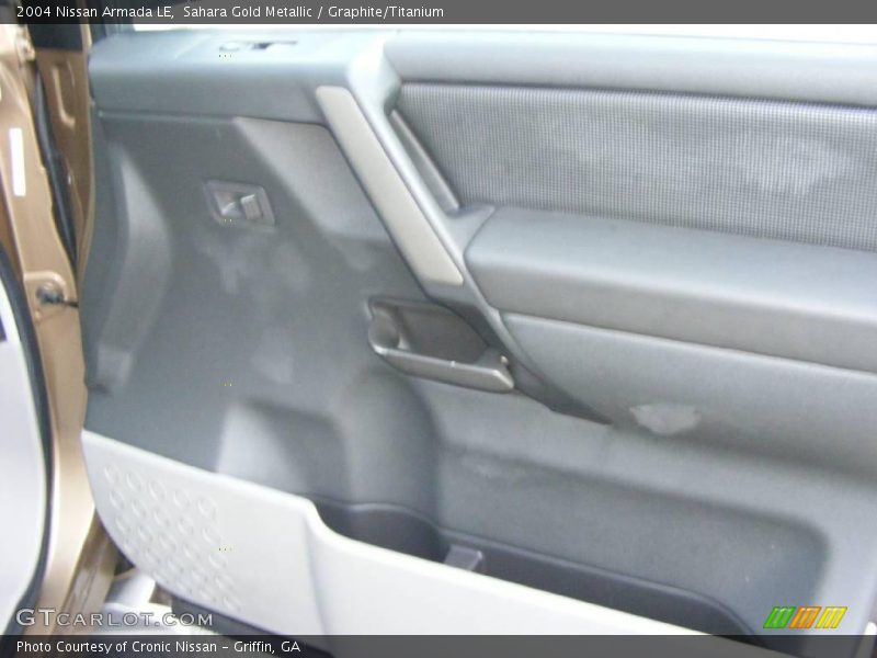 Sahara Gold Metallic / Graphite/Titanium 2004 Nissan Armada LE