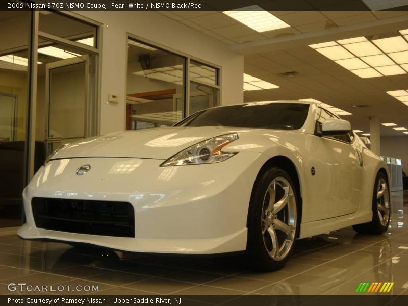 Pearl White / NISMO Black/Red 2009 Nissan 370Z NISMO Coupe