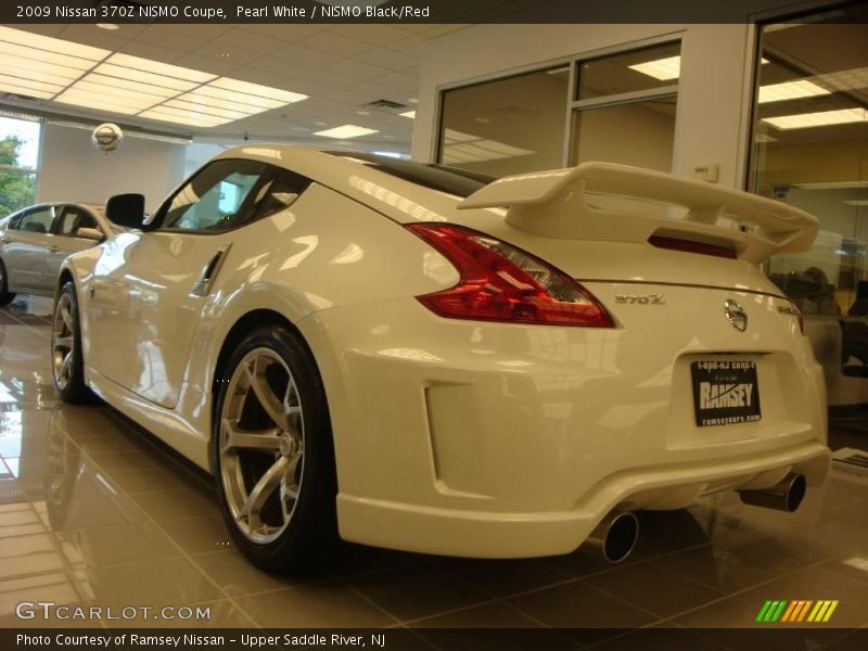 Pearl White / NISMO Black/Red 2009 Nissan 370Z NISMO Coupe