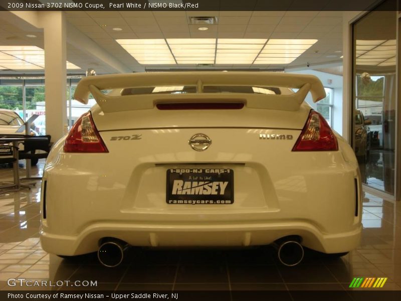 Pearl White / NISMO Black/Red 2009 Nissan 370Z NISMO Coupe