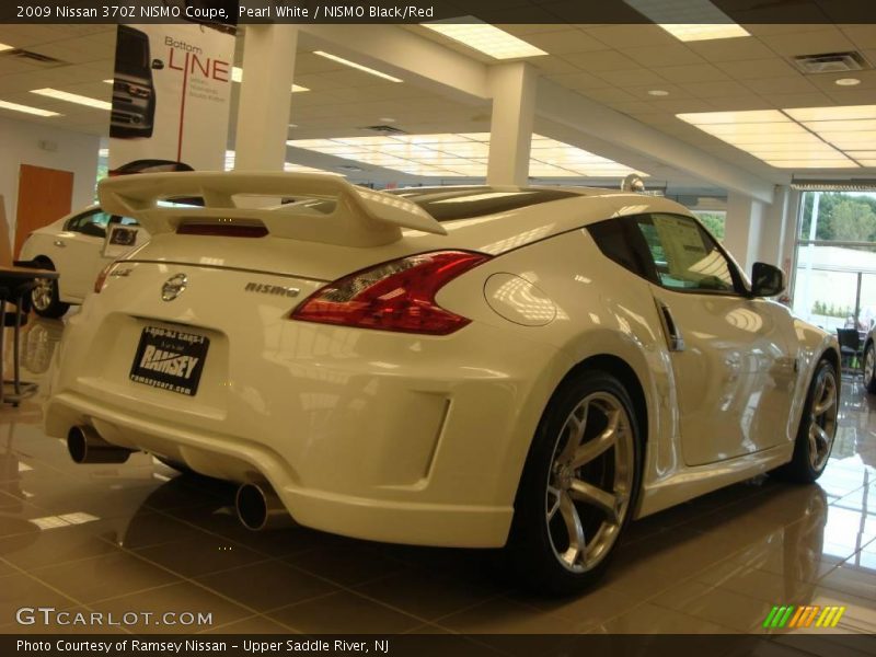 Pearl White / NISMO Black/Red 2009 Nissan 370Z NISMO Coupe