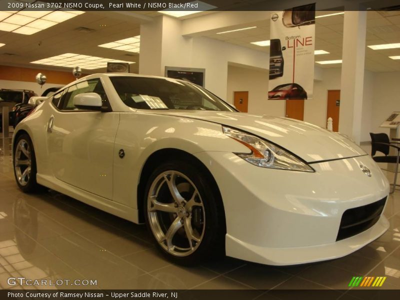 Pearl White / NISMO Black/Red 2009 Nissan 370Z NISMO Coupe