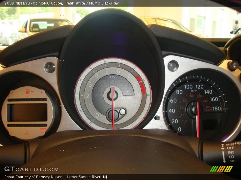 Pearl White / NISMO Black/Red 2009 Nissan 370Z NISMO Coupe