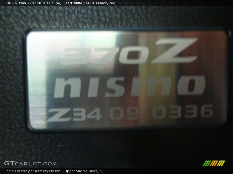 Pearl White / NISMO Black/Red 2009 Nissan 370Z NISMO Coupe